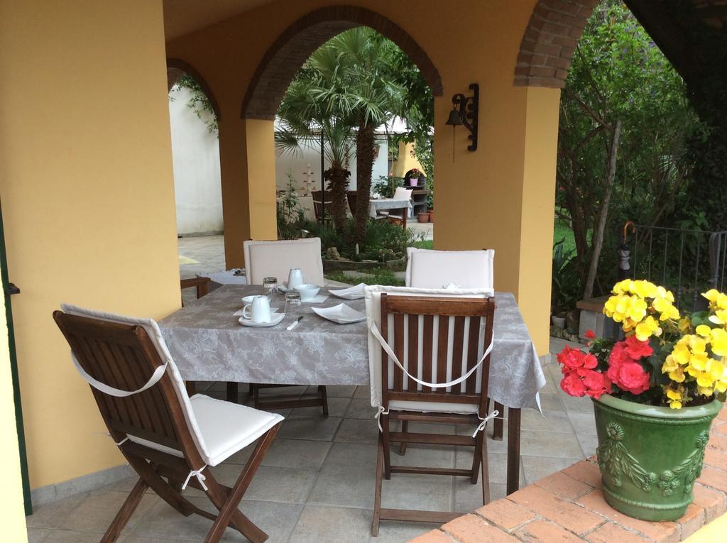L'Acacia B&B Pietra Ligure Eksteriør bilde